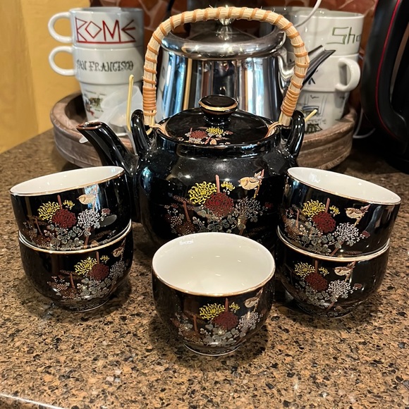 Vintage Japan Tea set black gilded floral bird teapot set with 5 gold trim cups - Picture 3 of 14